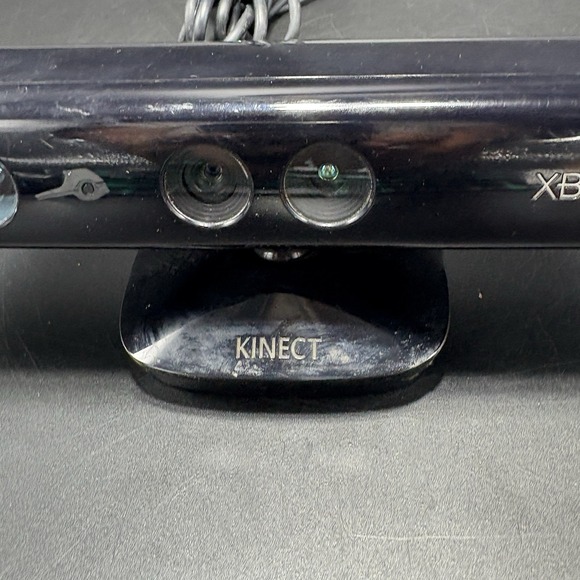 Microsoft Model 1414 Xbox 360 Kinect Sensor Bar Camera - Picture 5 of 9